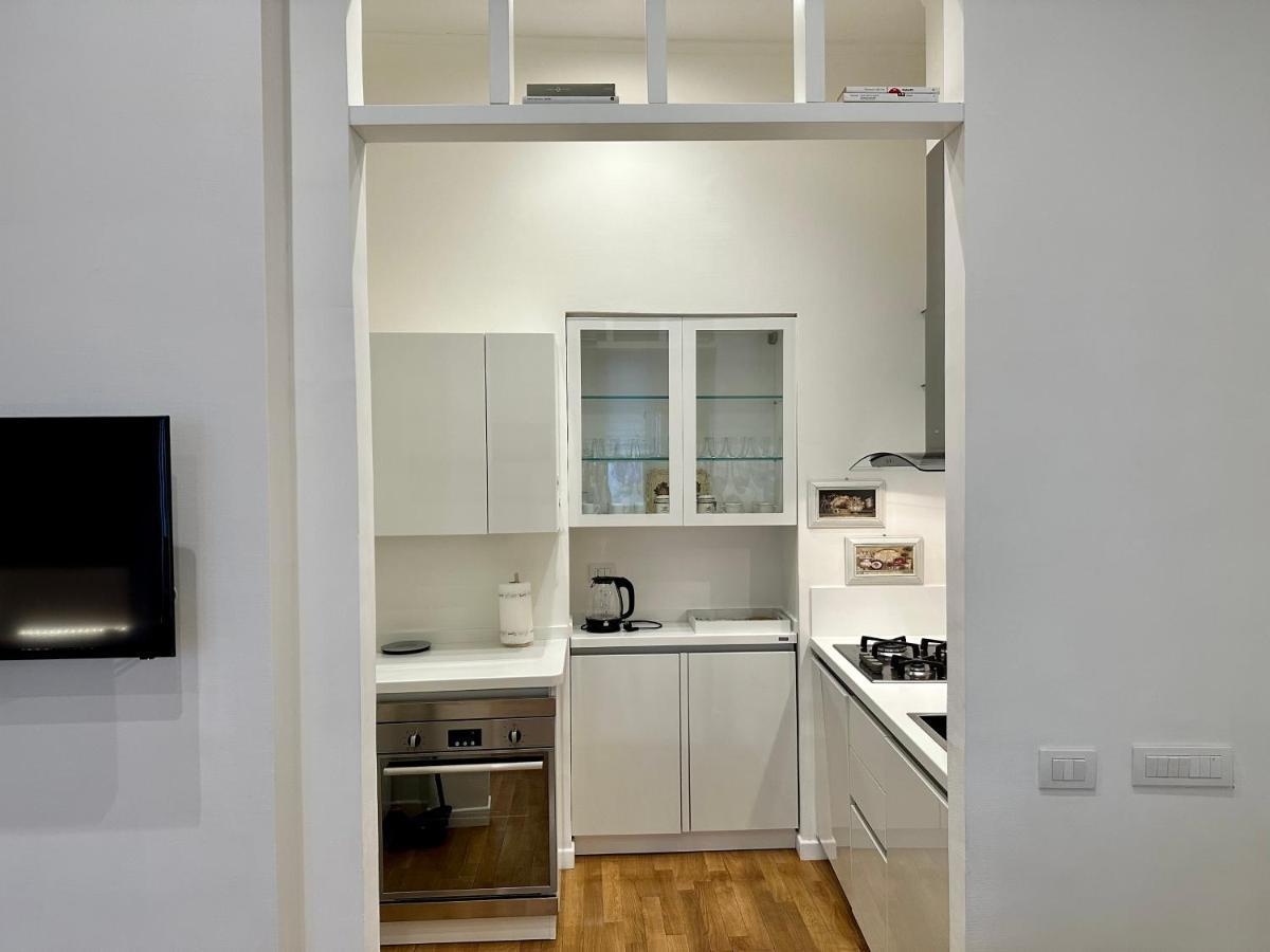 Sisters' Home - Appartamento Nel Centro Storico Con Terrazzo, Aria Condizionata E Vasca Da Bagno Siena Bagian luar foto