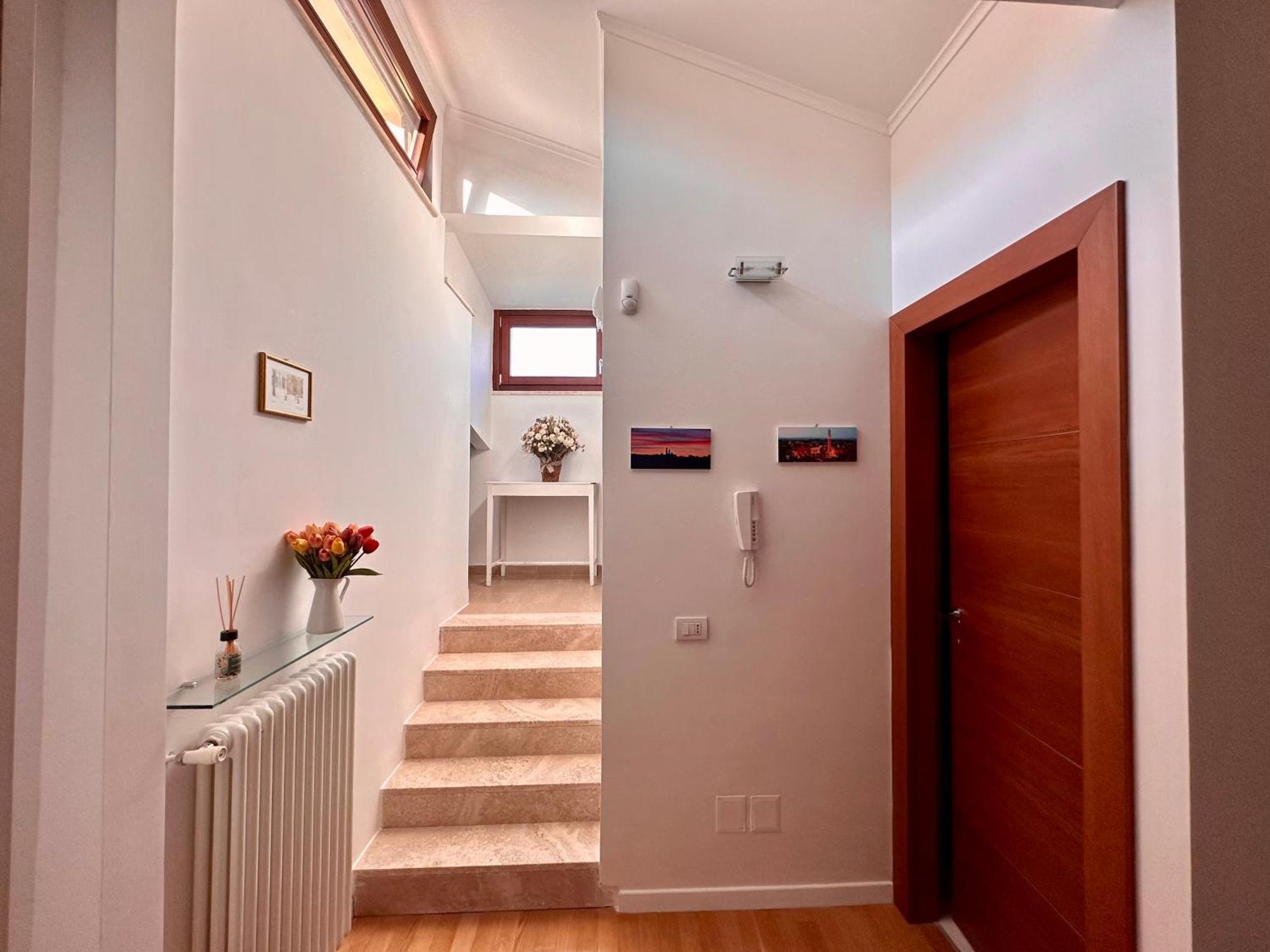 Sisters' Home - Appartamento Nel Centro Storico Con Terrazzo, Aria Condizionata E Vasca Da Bagno Siena Bagian luar foto