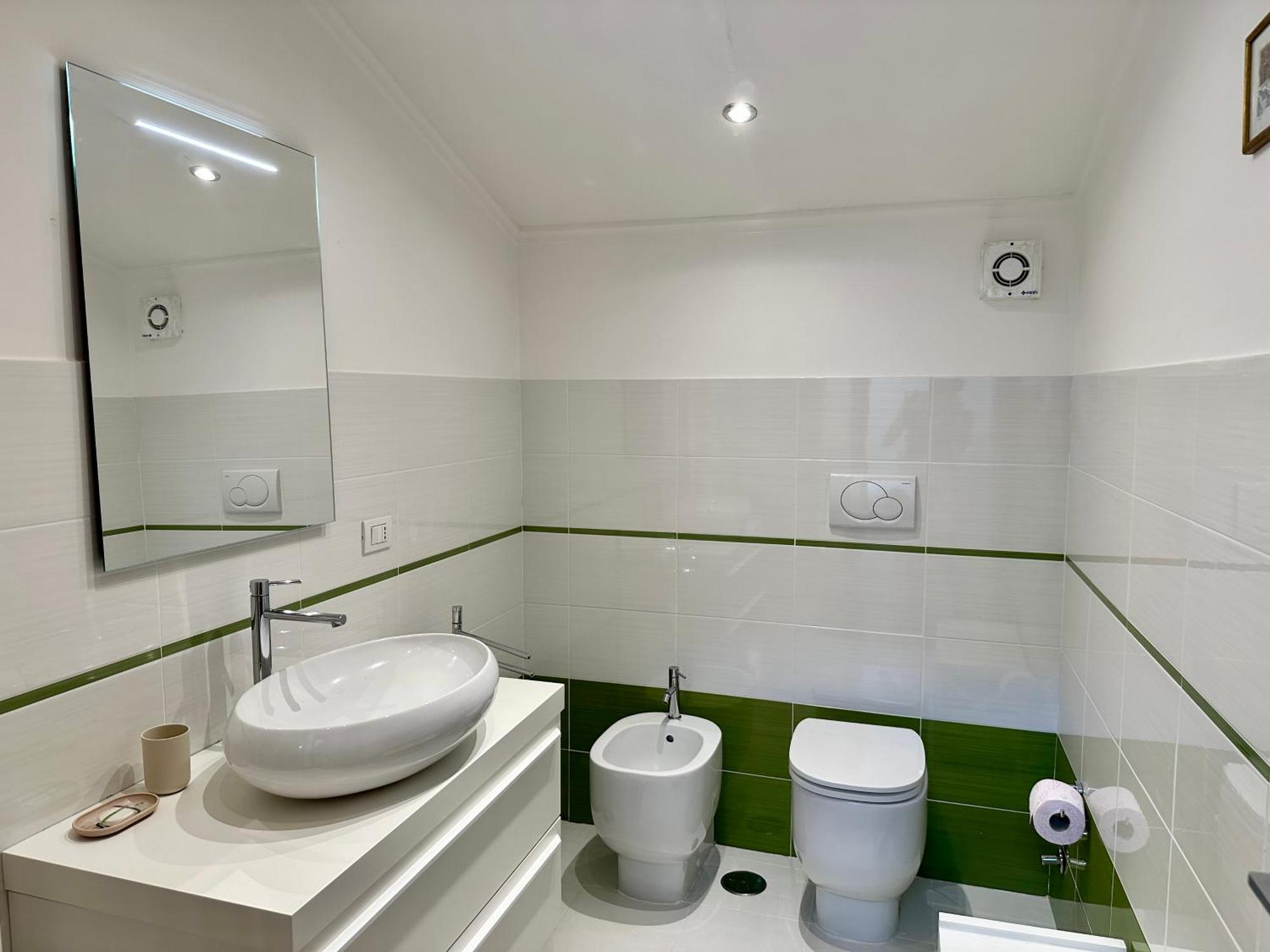 Sisters' Home - Appartamento Nel Centro Storico Con Terrazzo, Aria Condizionata E Vasca Da Bagno Siena Bagian luar foto