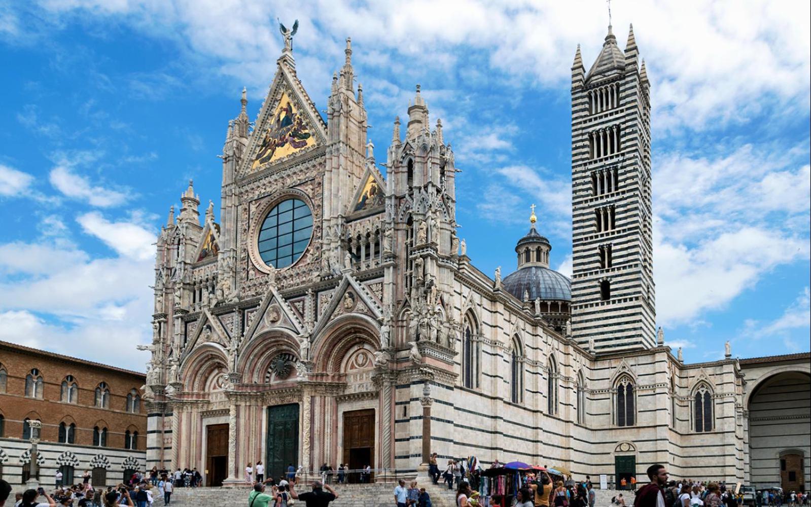 Sisters' Home - Appartamento Nel Centro Storico Con Terrazzo, Aria Condizionata E Vasca Da Bagno Siena Bagian luar foto
